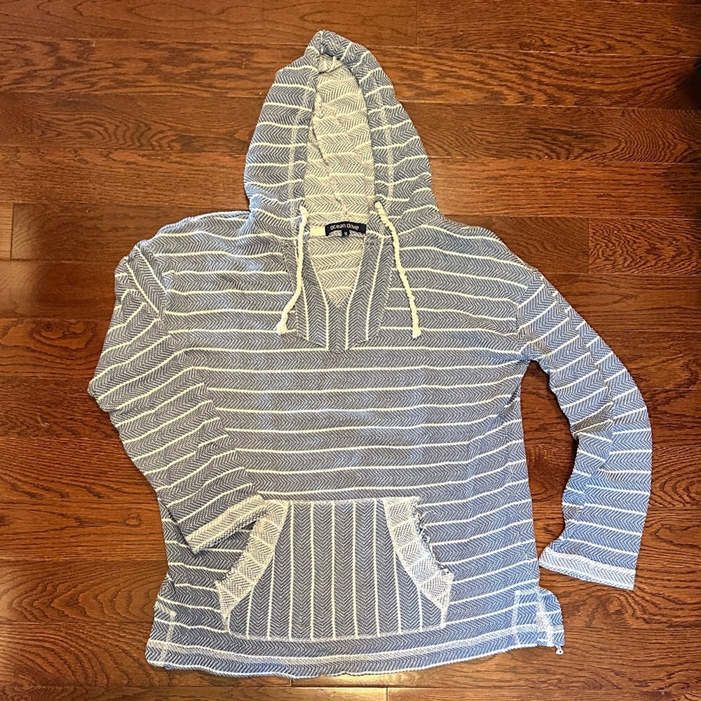 Ocean Drive Navy and White Textured Hoodie